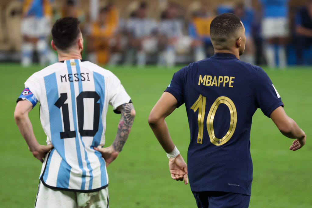 Mbappé vs Messi