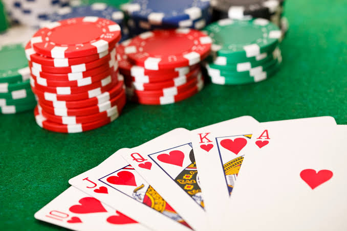 Velki Pro Poker
